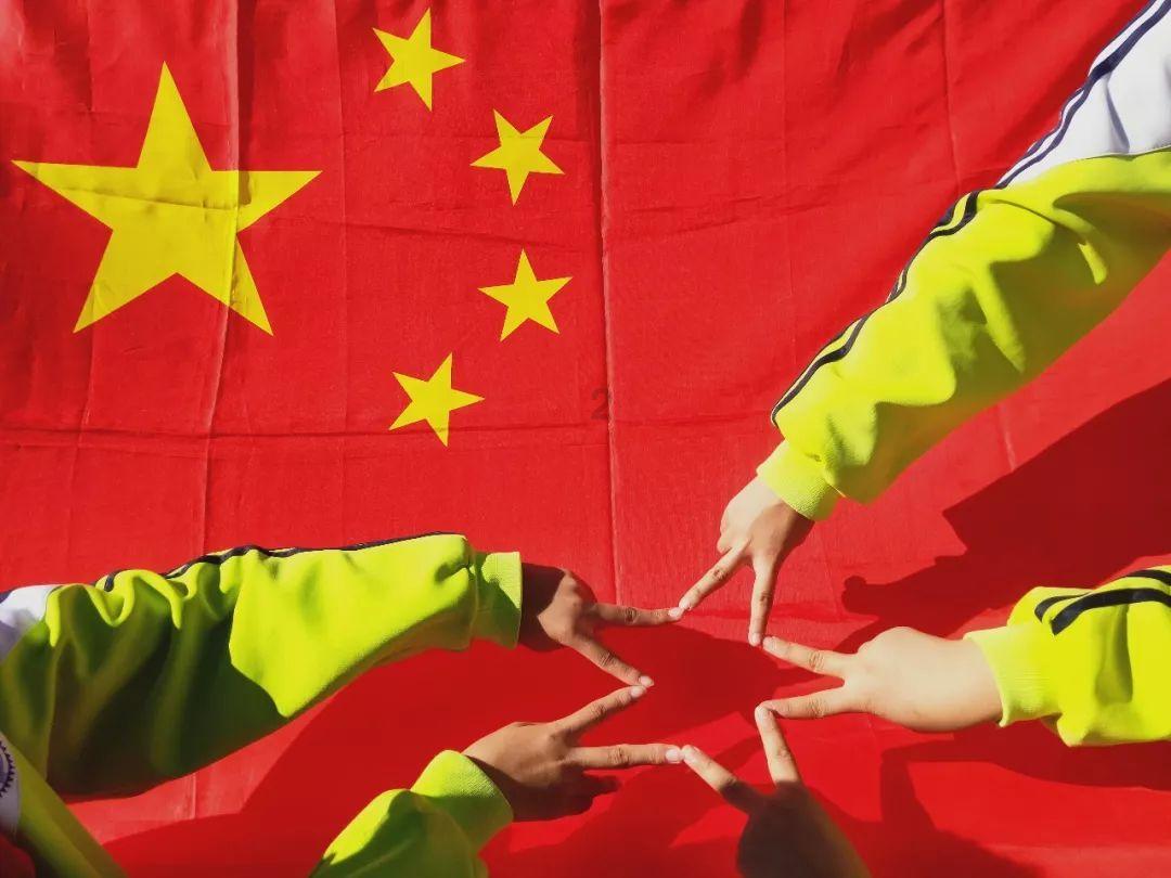 乌兰浩特市第十四届人民代表大会第三次会议开幕