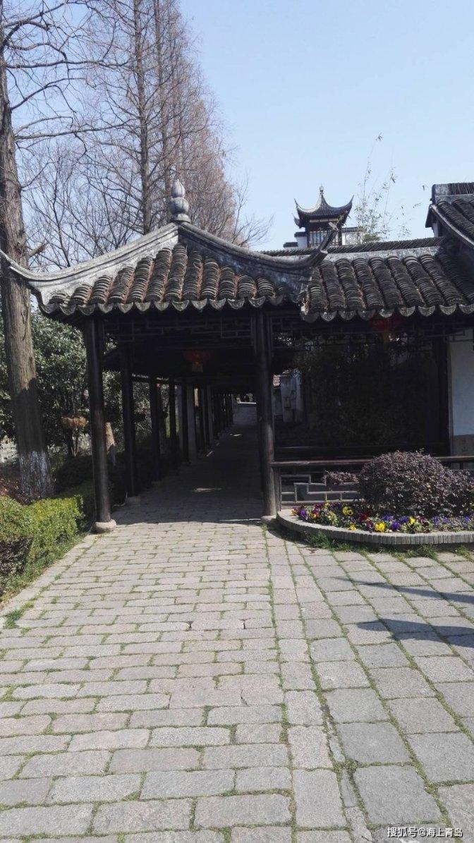 《塔瑞斯世界》能自由交易吗