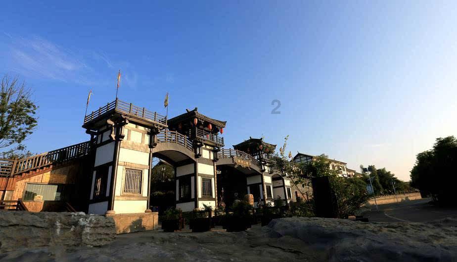 内蒙古：冬季旅游新体验 冷极村里过大年